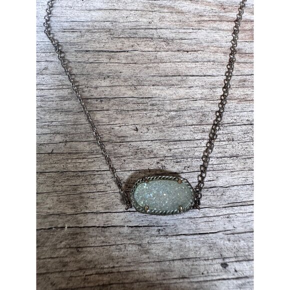 Kendra Scott Elisa Druzy Quartz Pendant Necklace Adjustable Chain Intricate Meta - Picture 2 of 6